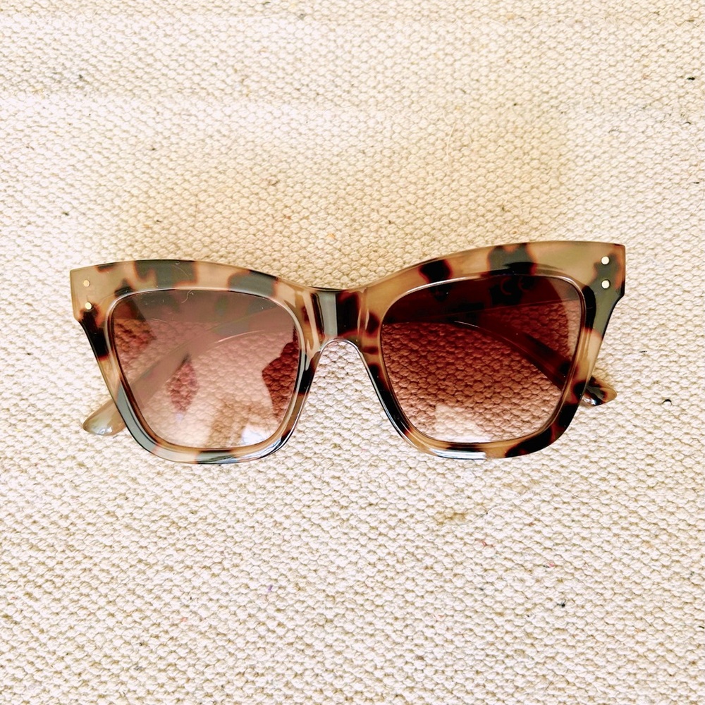 Madewell Shades + Bonus Pair - Picture 11 of 12